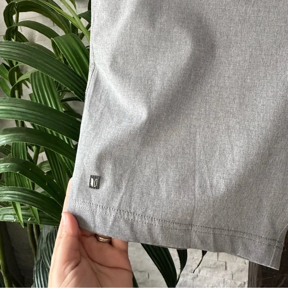 LINKSOUL Grey “Boardwalker” Hybrid Shorts Size 34 New with Tags